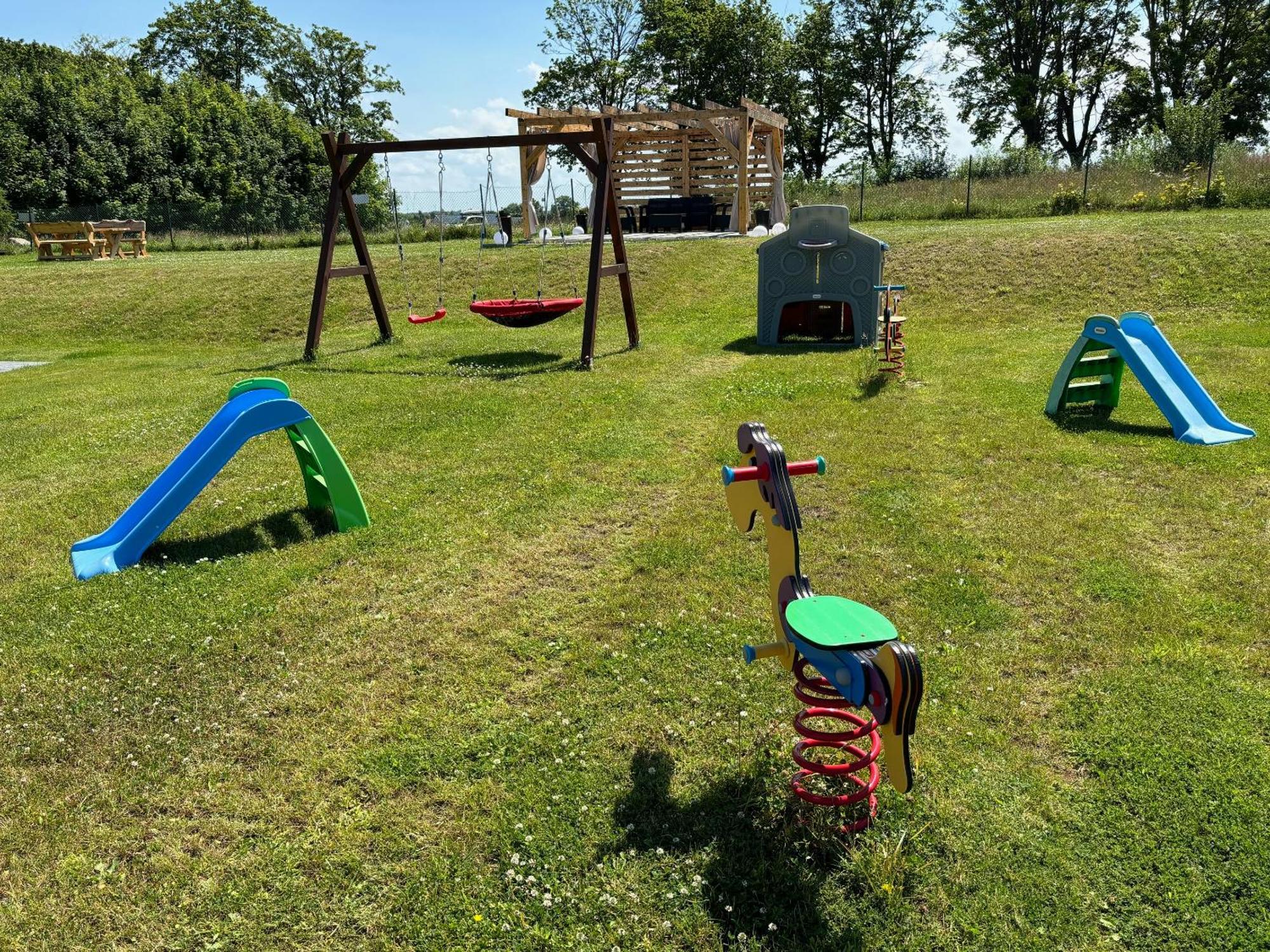 Apartamenty Pod Sosnami Sarbinowo Exteriör bild