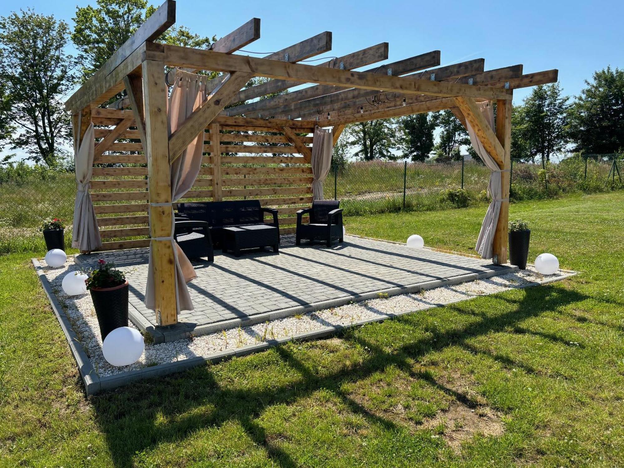 Apartamenty Pod Sosnami Sarbinowo Exteriör bild